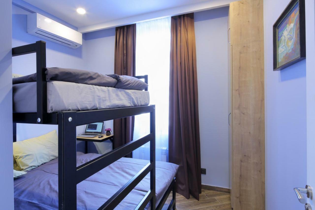 Highland Hostel Yerevan Exterior photo