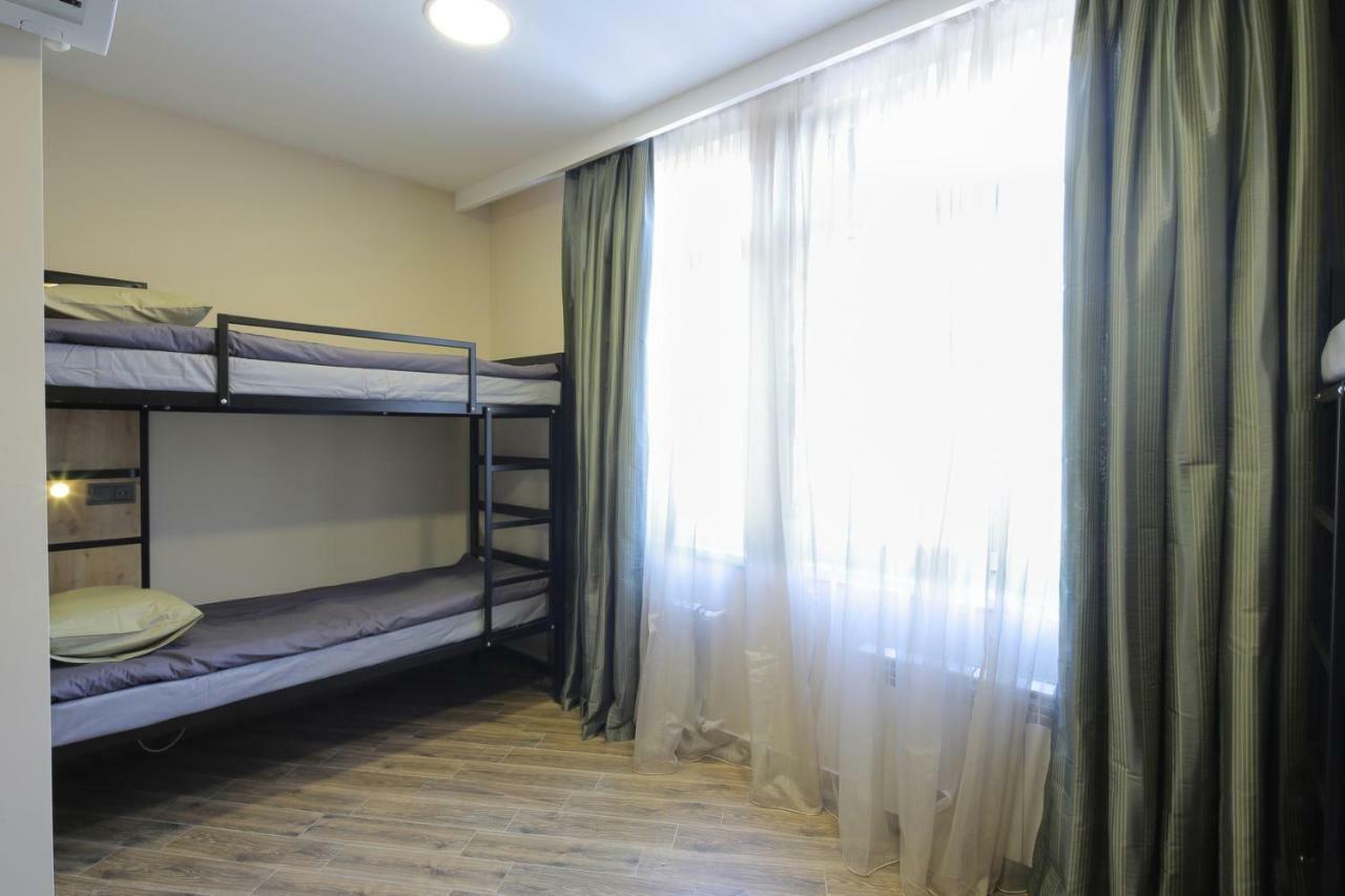 Highland Hostel Yerevan Exterior photo